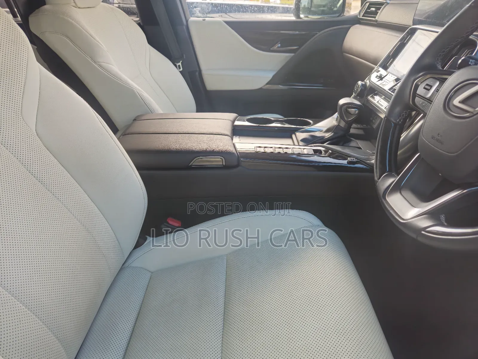 Lexus LX 2024 White