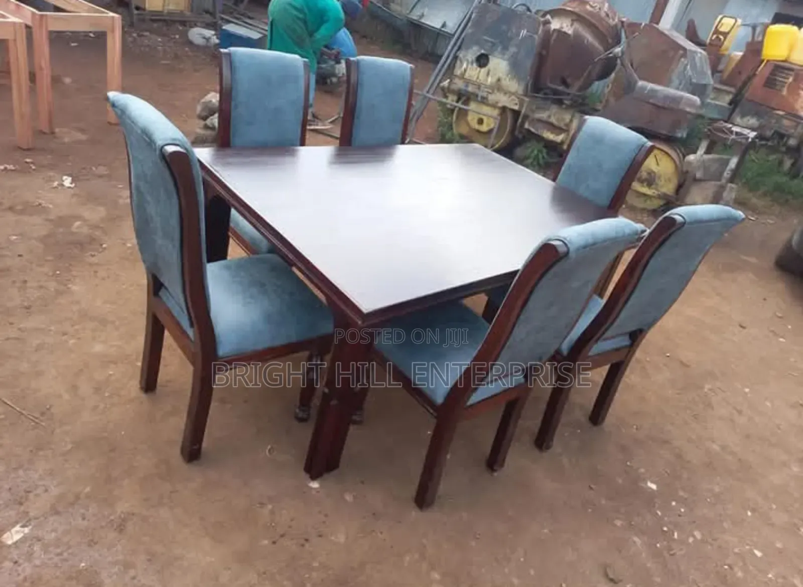 An Immaculate Made 6 Seater Set