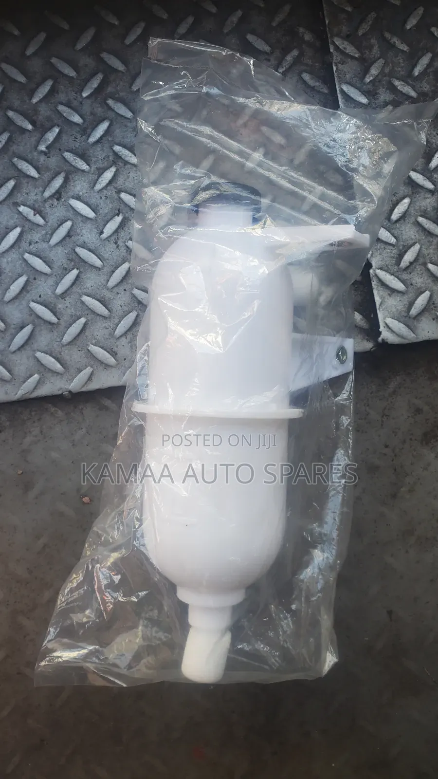 Hilux Vigo Coolant Tank