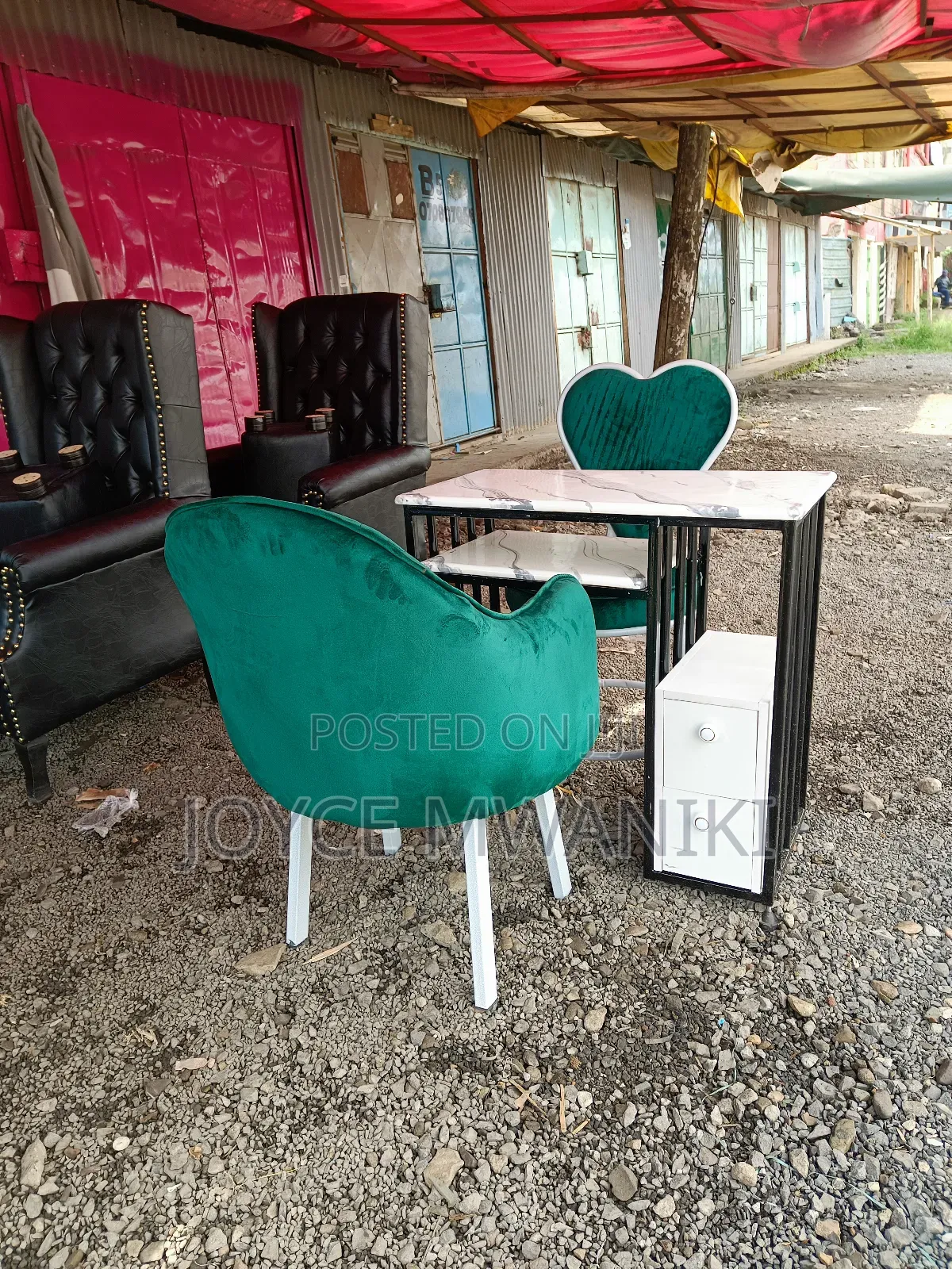 Manicure Set, Green Seats 