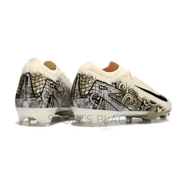 Nike Assassin 16th Generation Football Boots