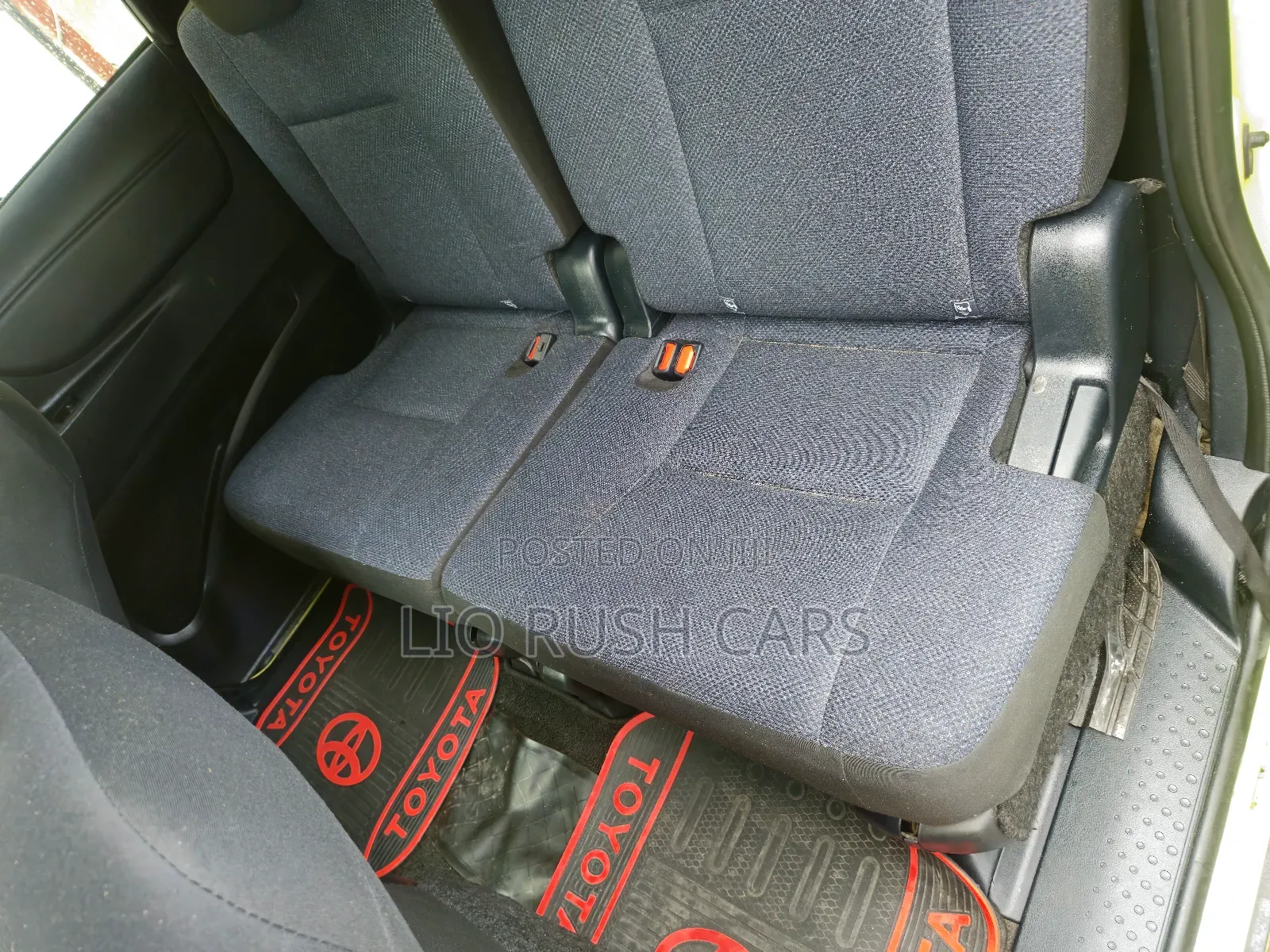 Toyota Sienta 2017
