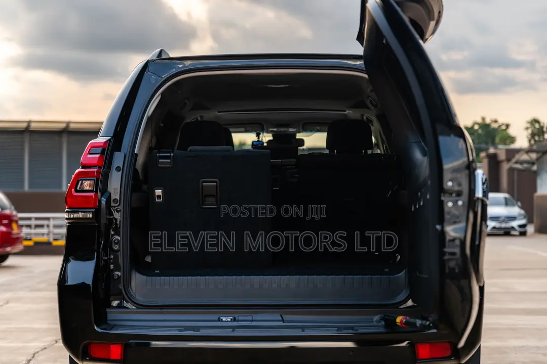 Toyota Land Cruiser Prado 2019 Black