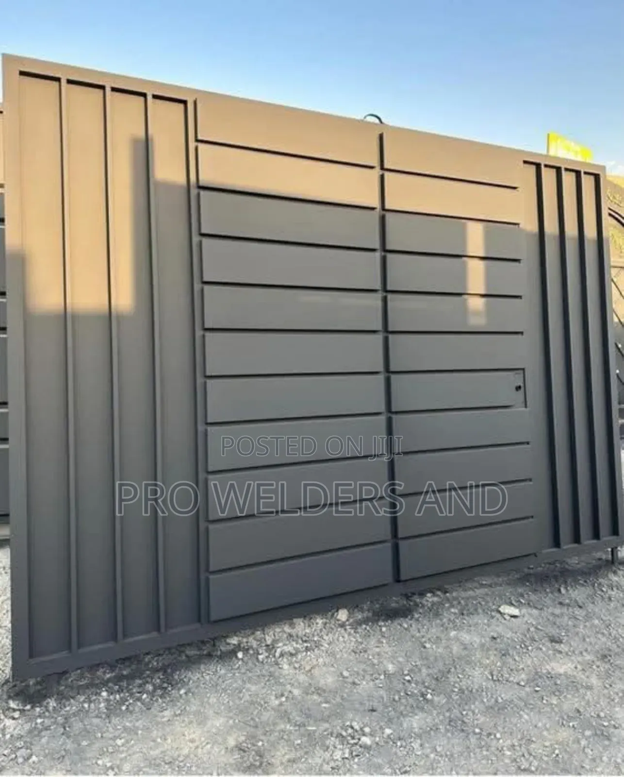 Strong Steel Sliding Gate – Smooth Operation, Great Design!