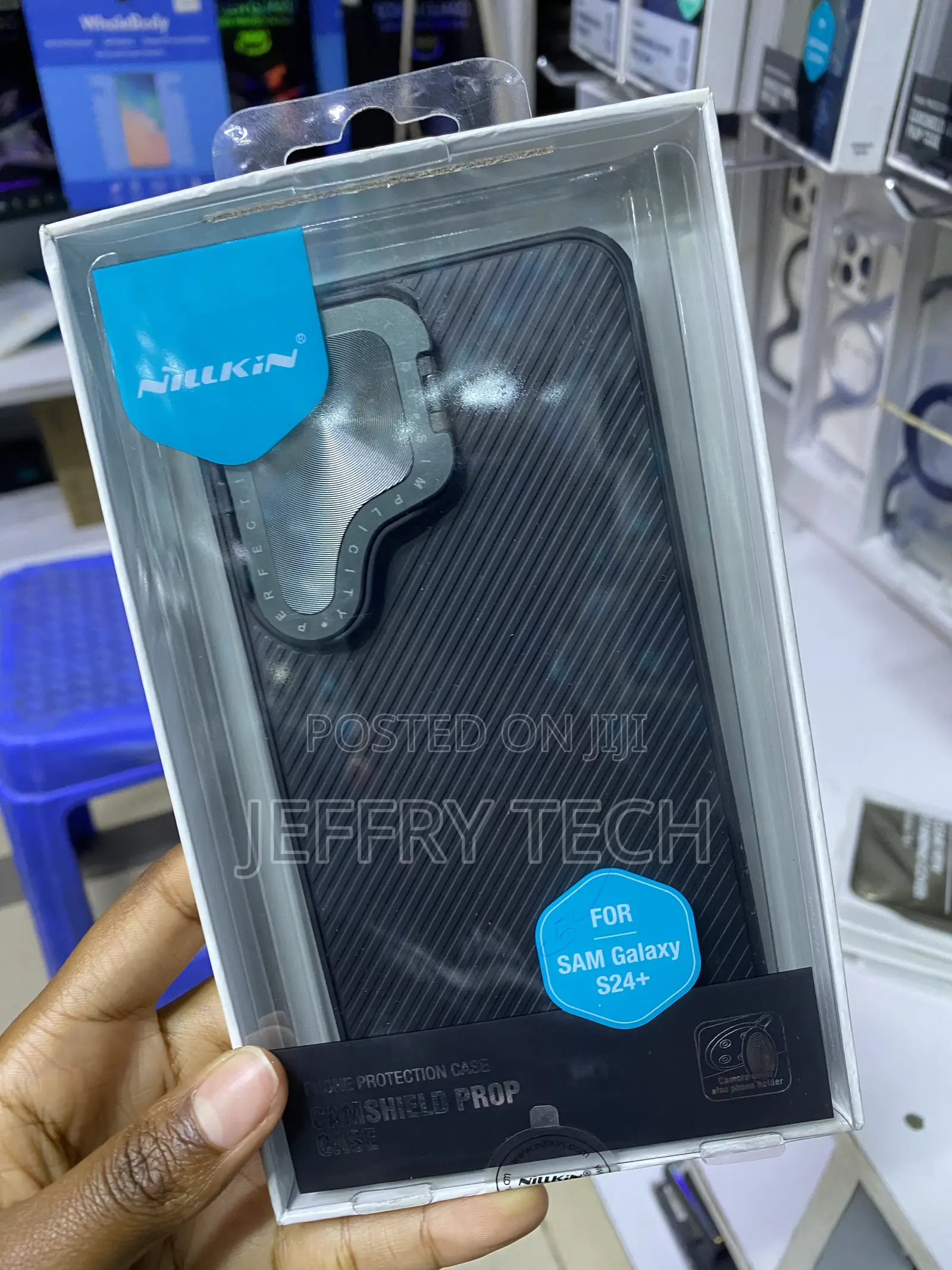 Hurtel Nillkin Galaxy S24 Plus Built-in Camera Cover Stand