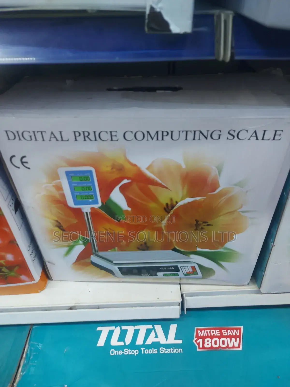 Digital Price Computing Scale With a Capacity of 30kg.