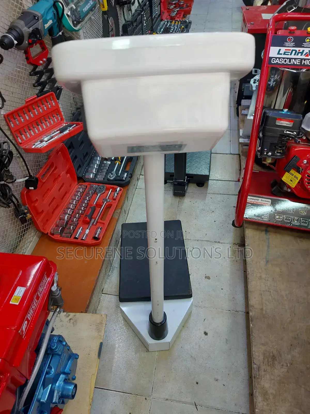Digital Height and Weight Scale Maximum Capacity of 200 Kg