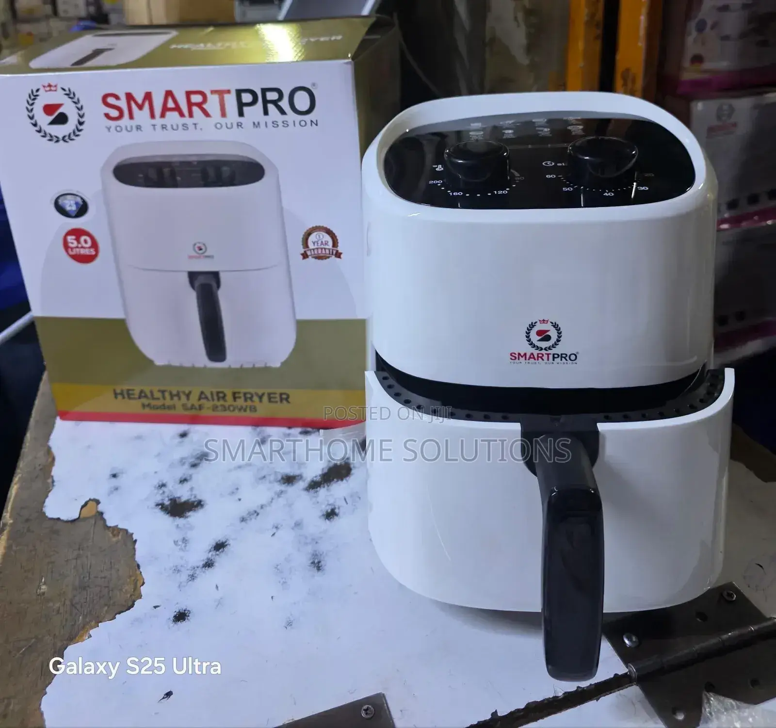 White Smart Pro Air Fryer