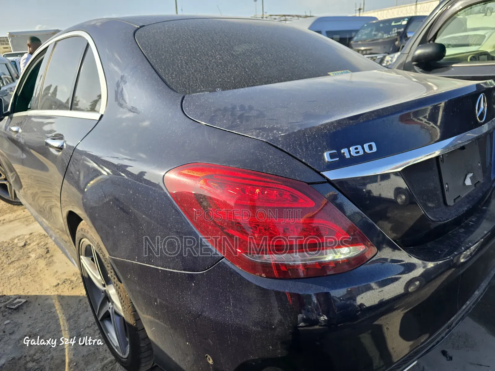 Mercedes-Benz C180 2018 Blue
