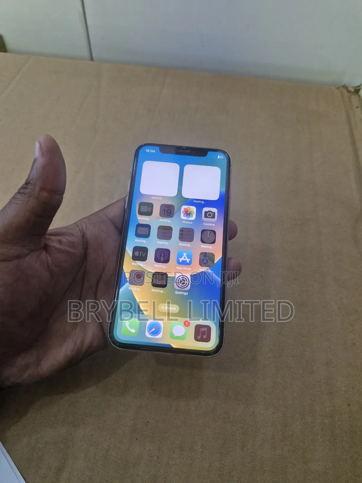 Apple iPhone X 64 GB White