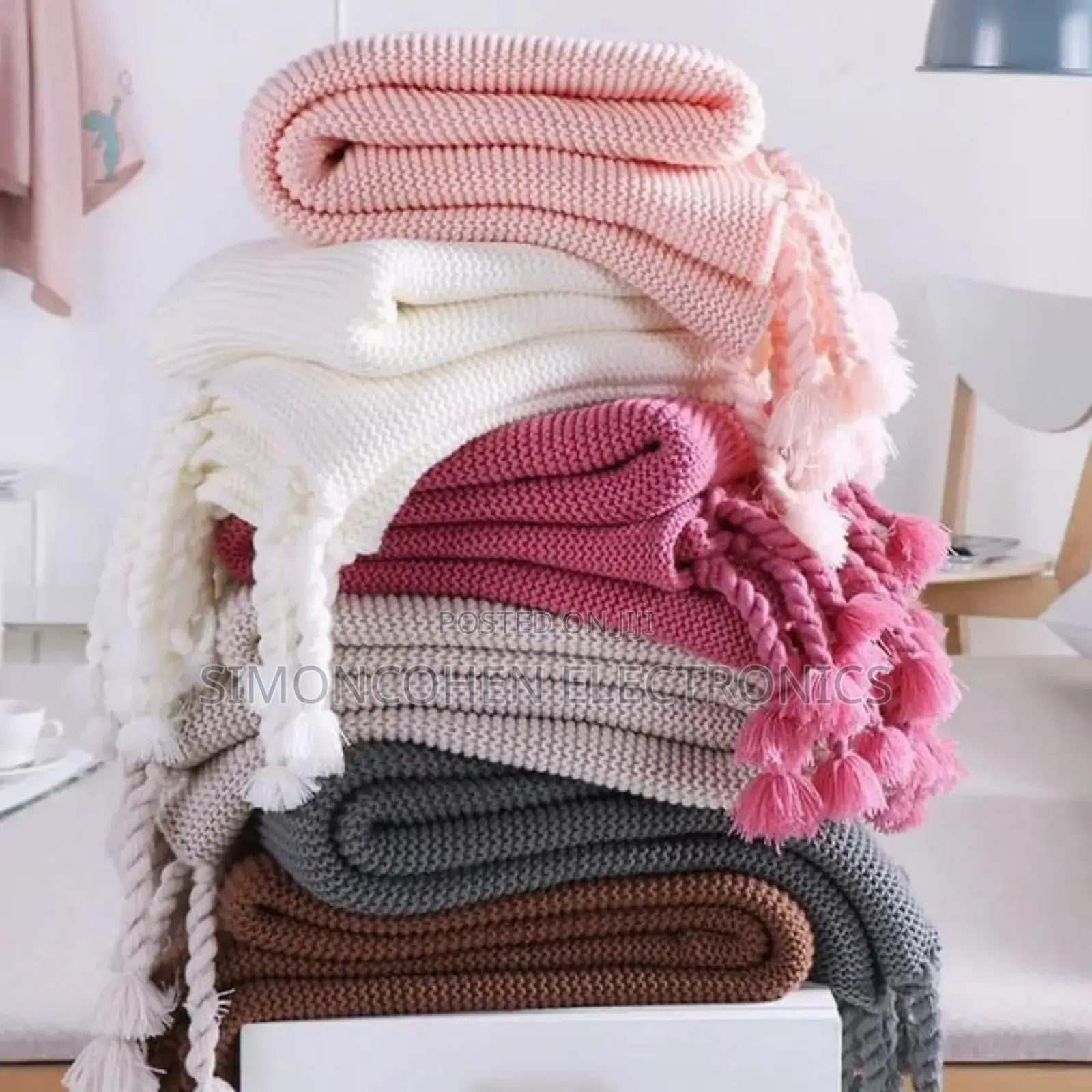 Super Soft Knitted Blankets With Tassels