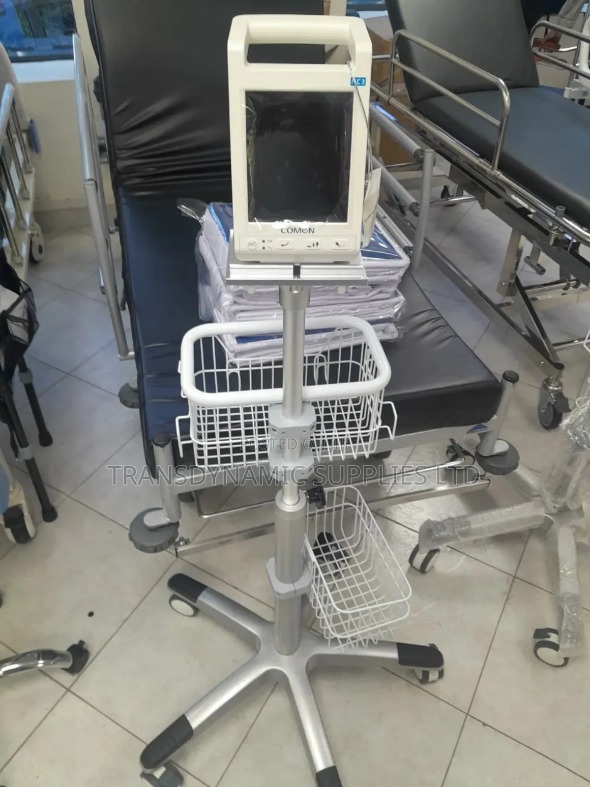 Comen Vital Signs Monitor With Stand