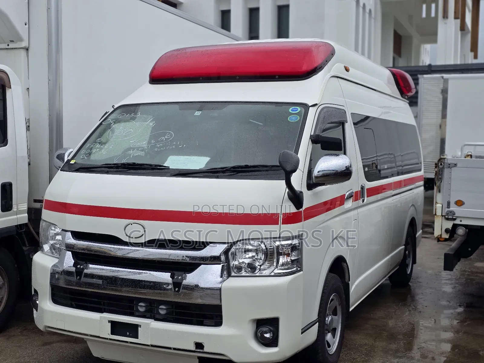 Toyota HiAce 2018 White