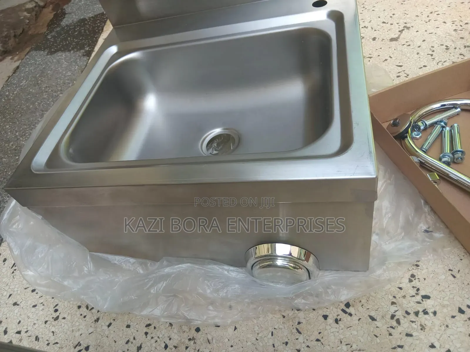 Knee Operated Stainless Steel Hand Wash Sink/Basin