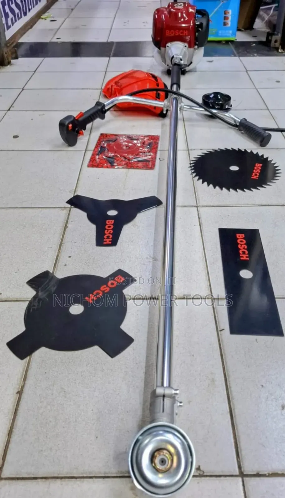 Bosch 4stroke Brush Cutter/Brushcutter/Grass Cutter 6blades