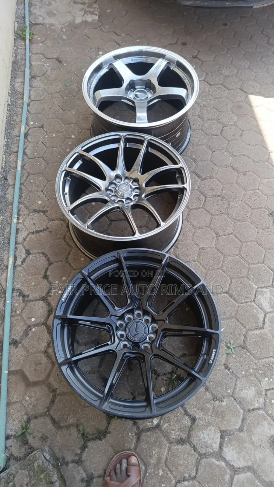 Size 18/5/ Offset Rims.