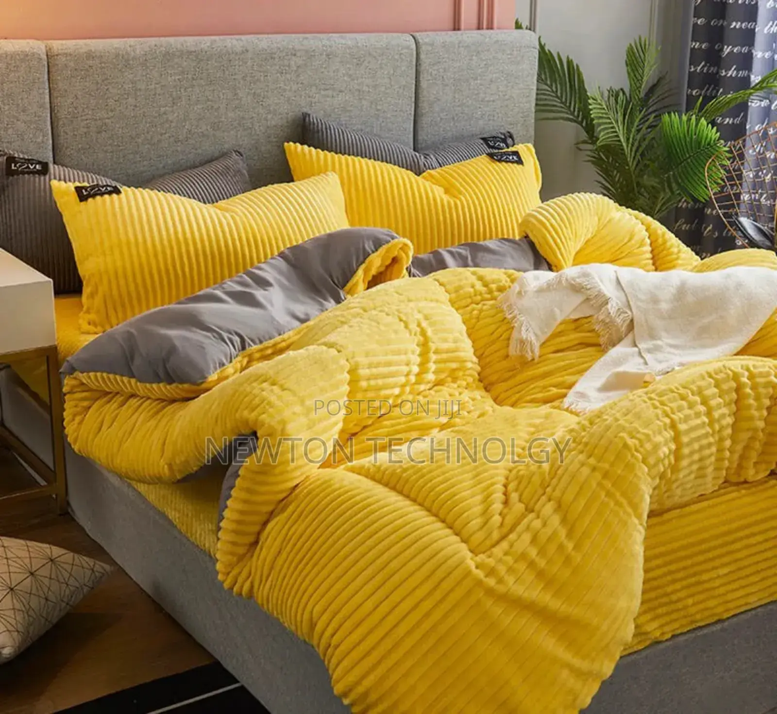 *Velvet Duvet 
Size: 6x7