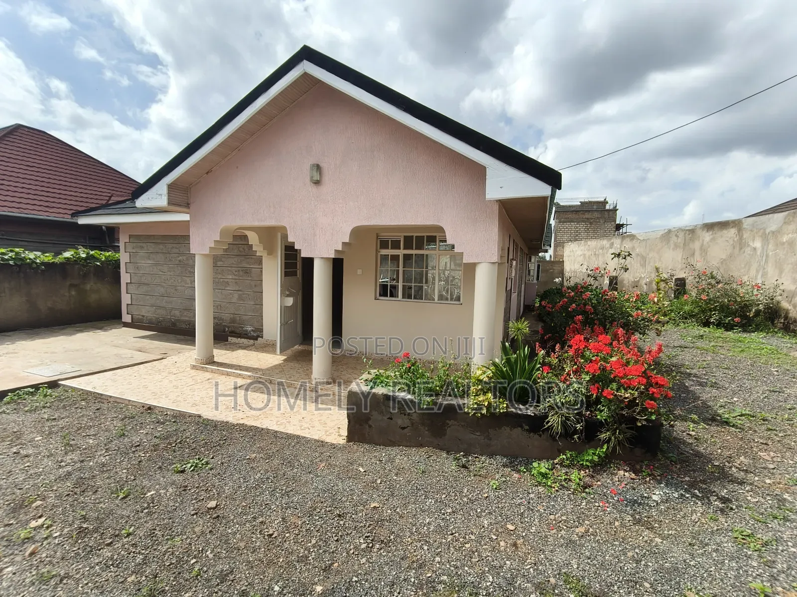 3bdrm Bungalow in Maragara Road, Ngong for sale