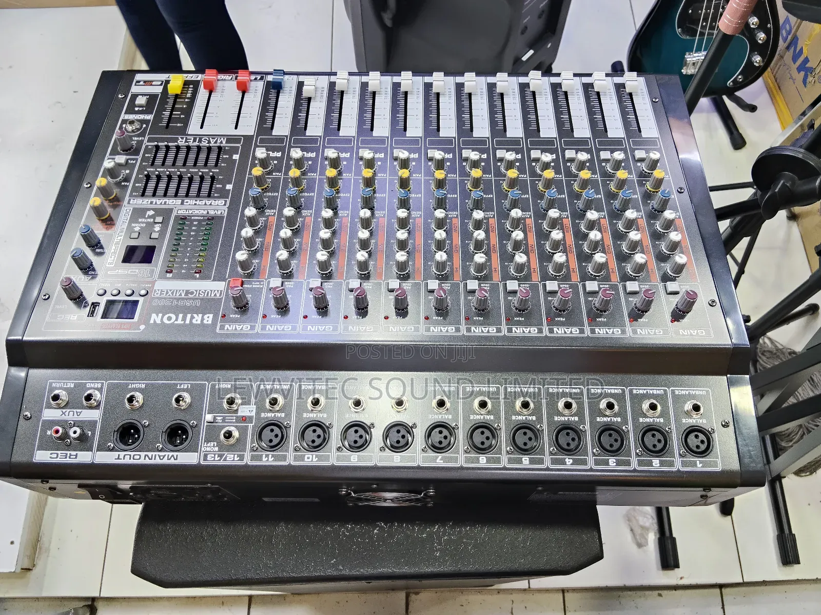 Usa Mixer Britone