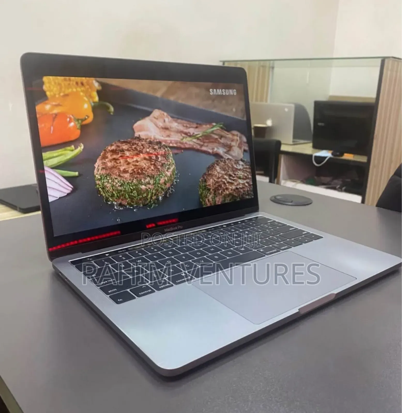 Laptop Apple MacBook Pro 2019 16GB Intel Core i7 SSD 512GB