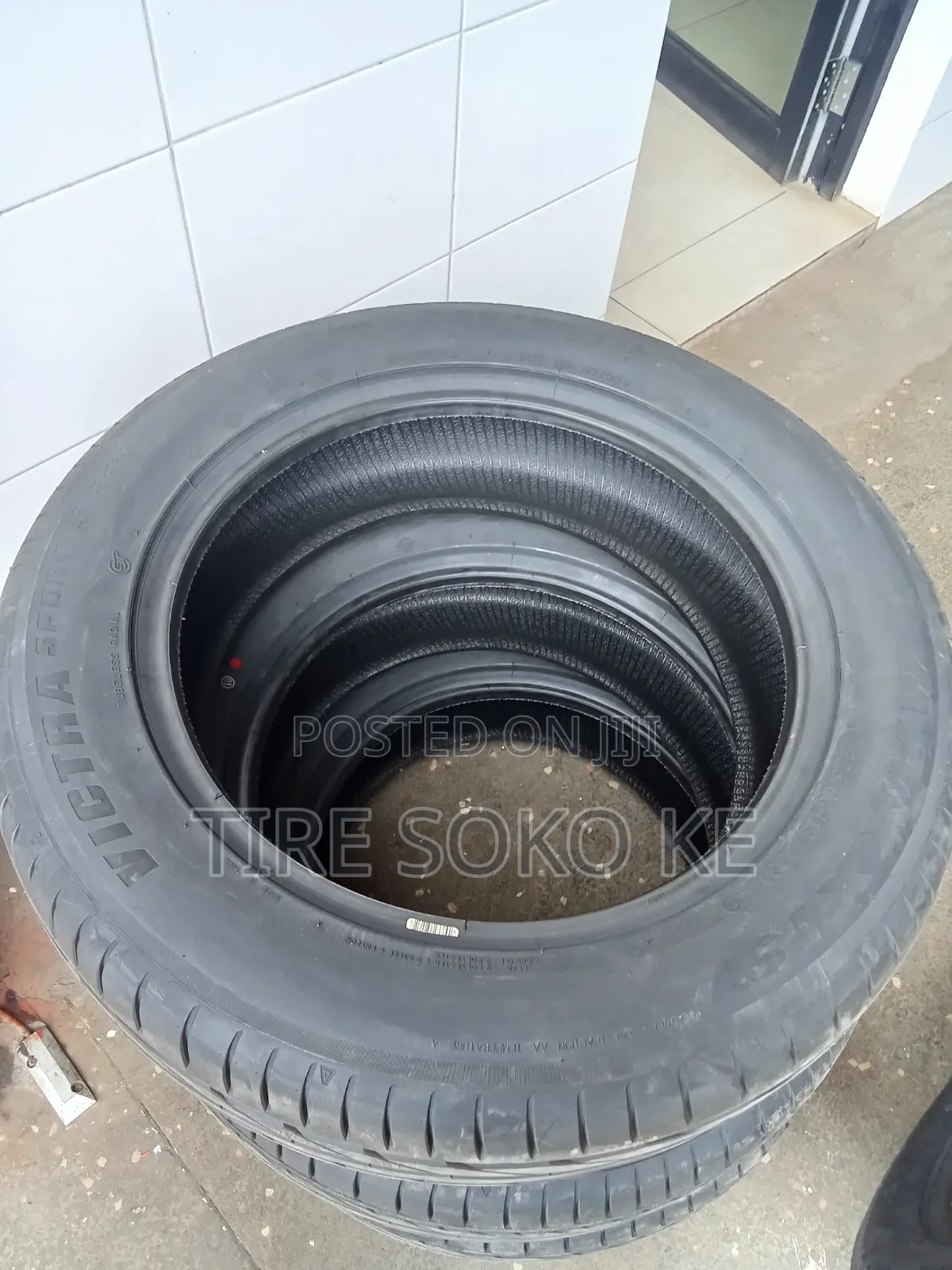 225/60r18 Maxxis Victra Sport 5