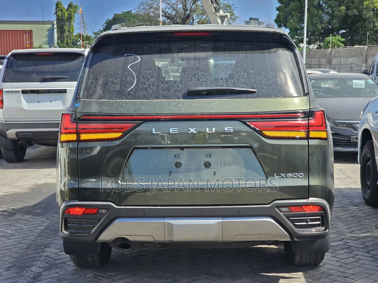 Lexus LX 2023 Green