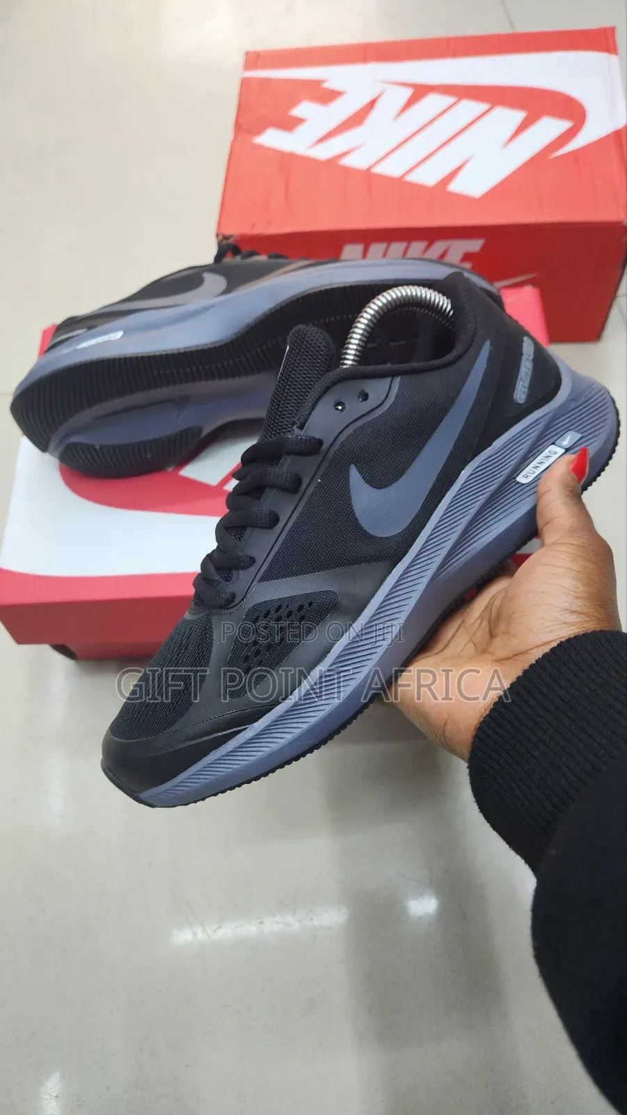 Nike Black Running Zoom