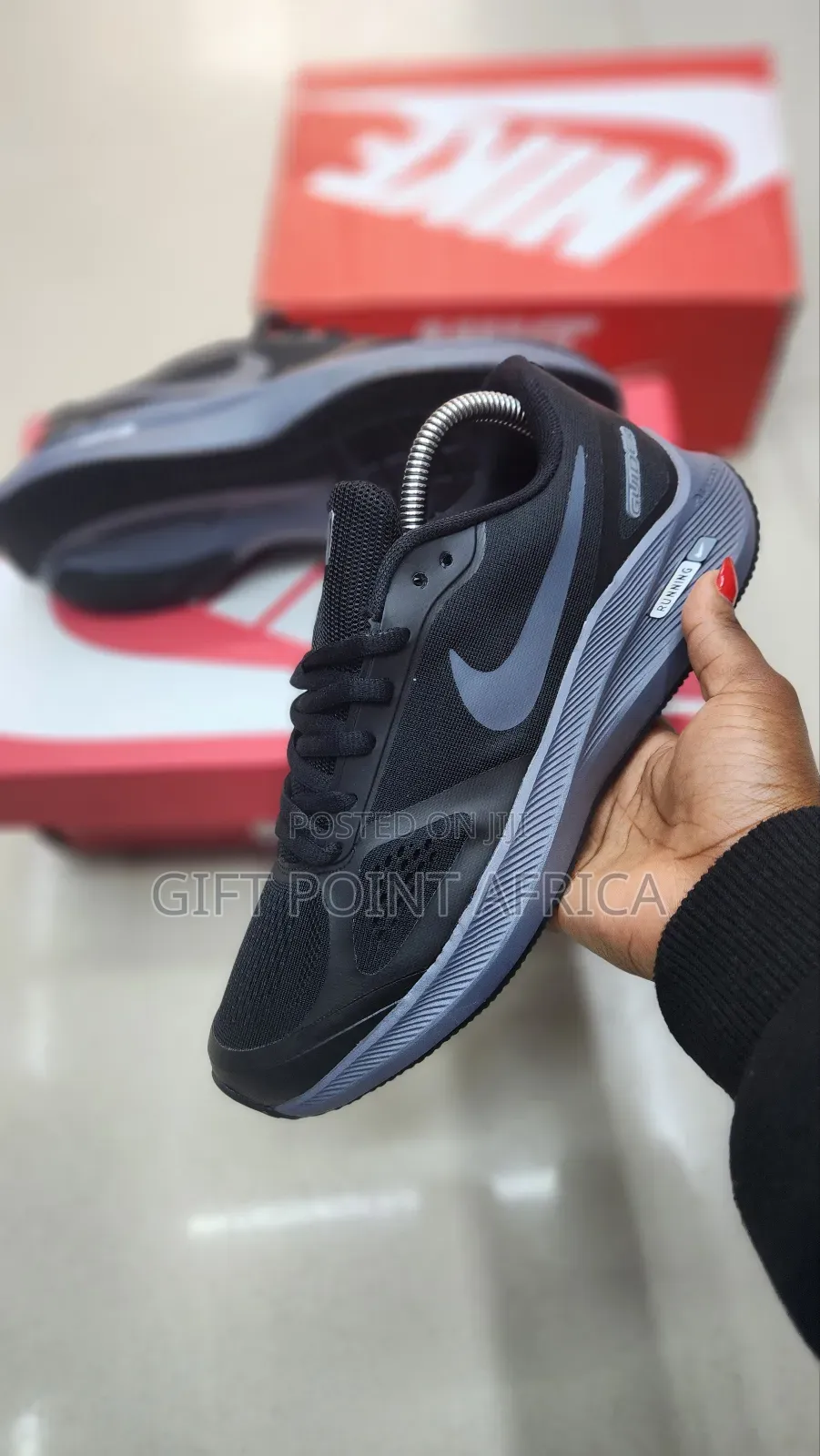 Nike Black Running Zoom