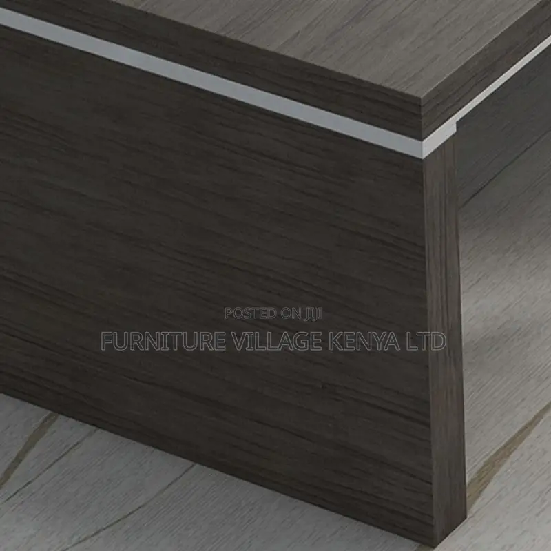 Office Desk: 180cm Managers Table With Exterior Storage