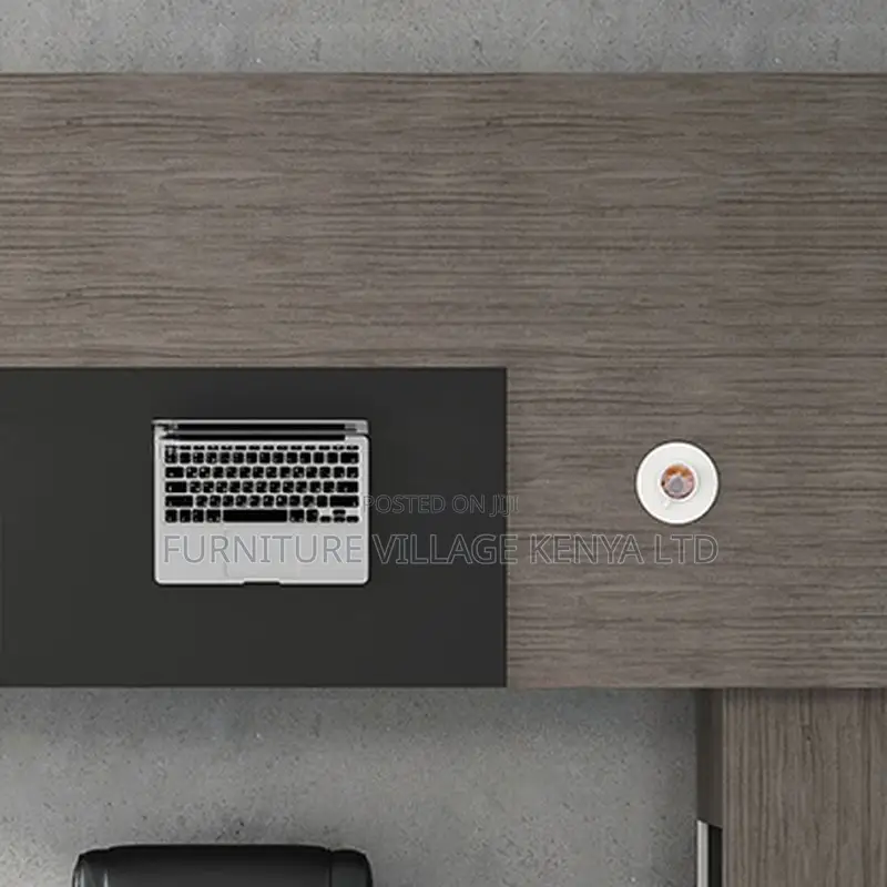Office Desk: 180cm Managers Table With Exterior Storage