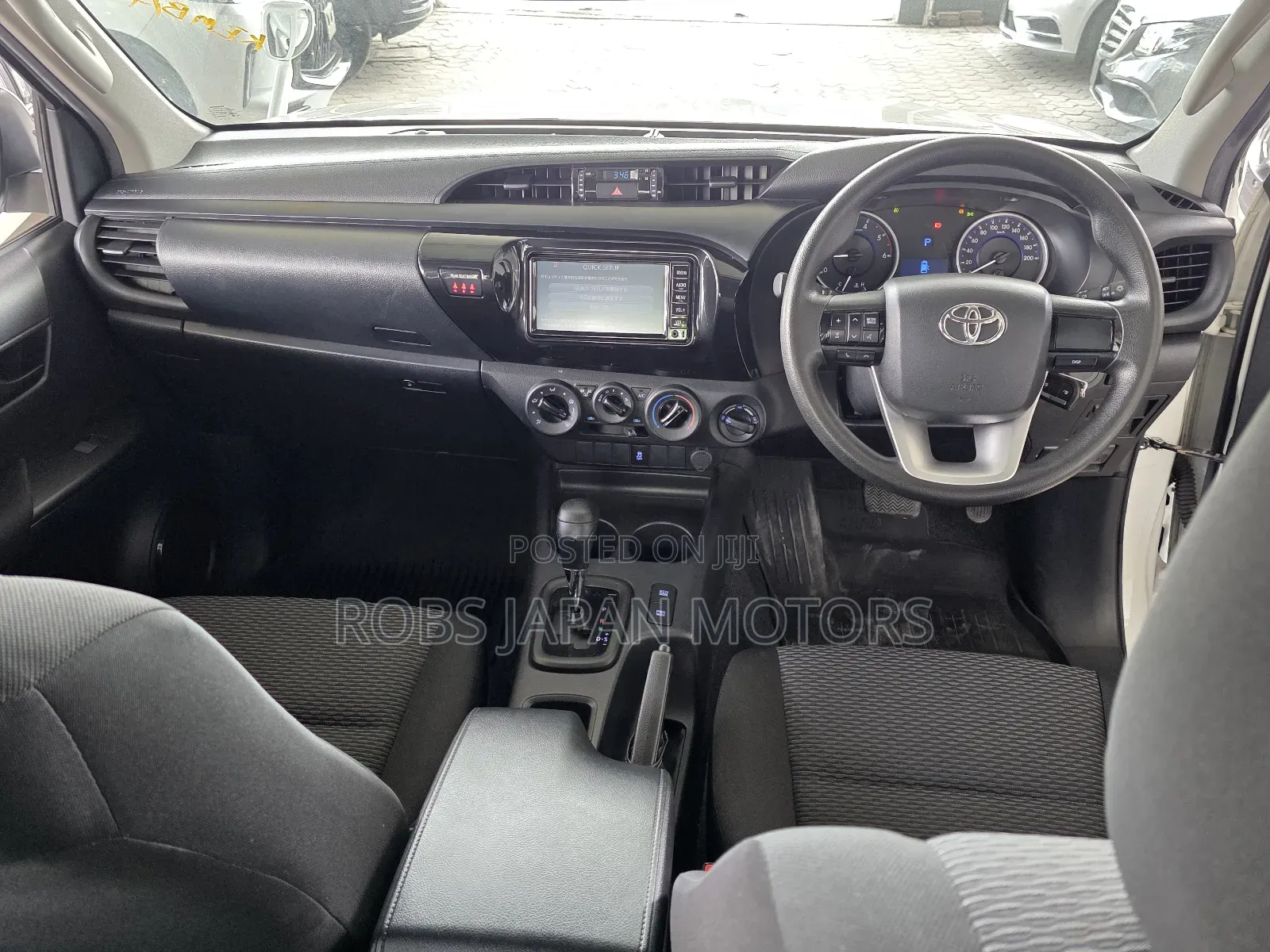 Toyota Hilux 2018 White