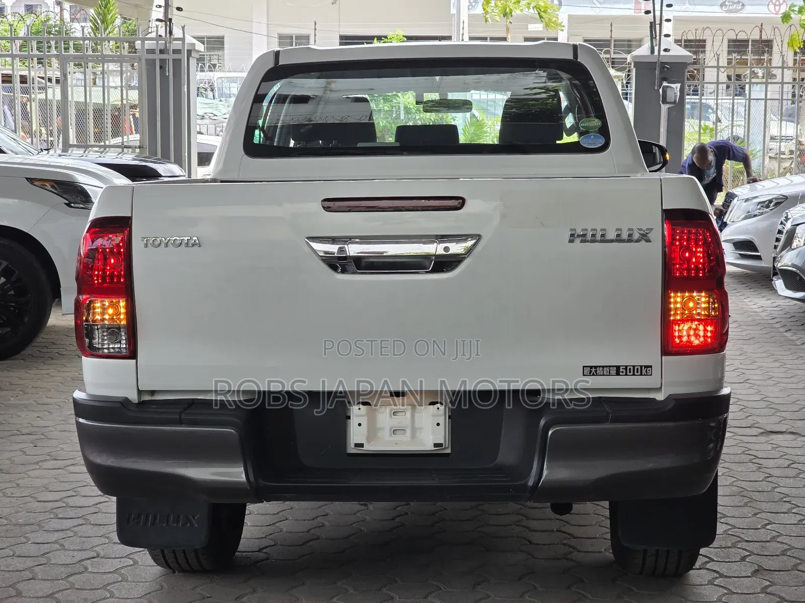 Toyota Hilux 2018 White