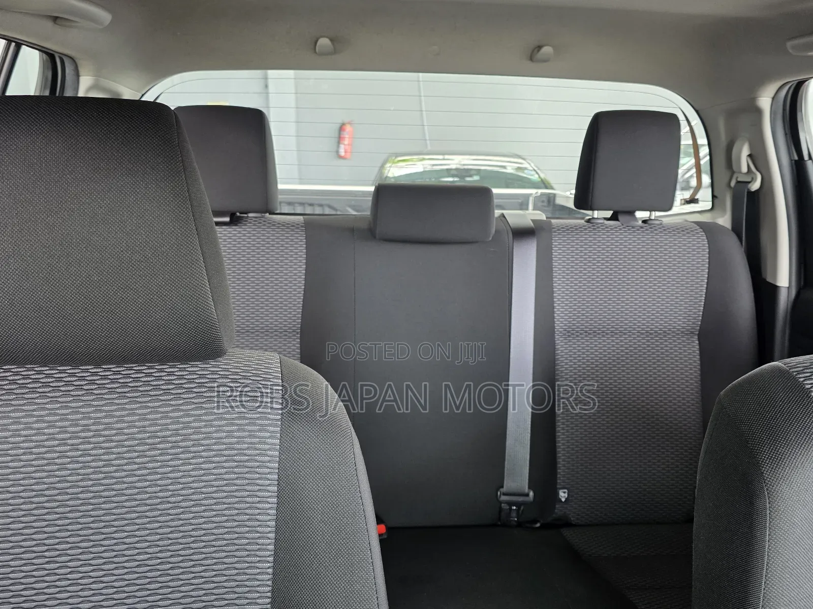 Toyota Hilux 2018 White