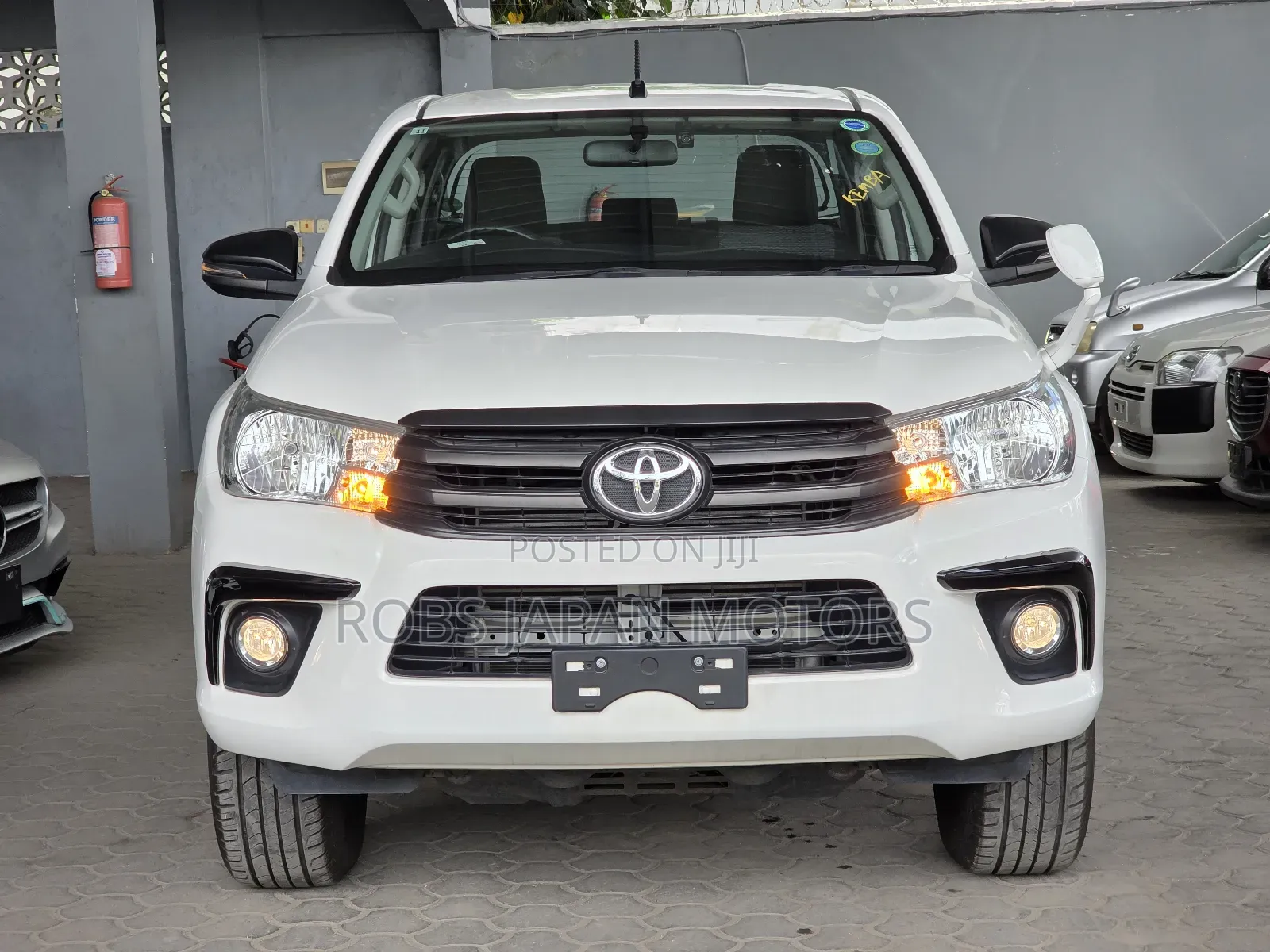 Toyota Hilux 2018 White