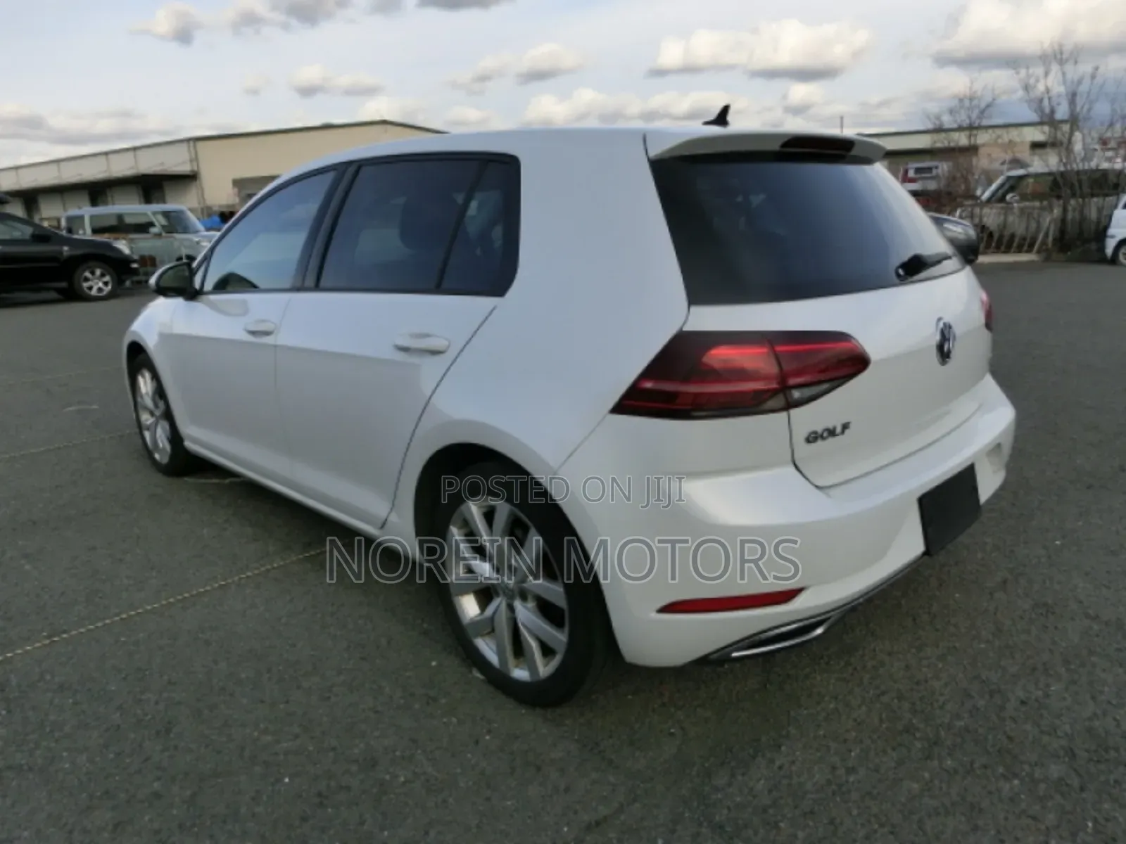 Volkswagen Golf 2018 White