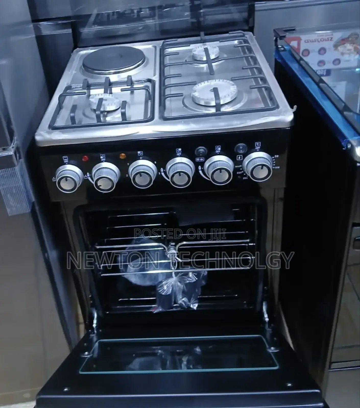 Saratech 50×55 3~Gas+1~Electric Gas Cooker
