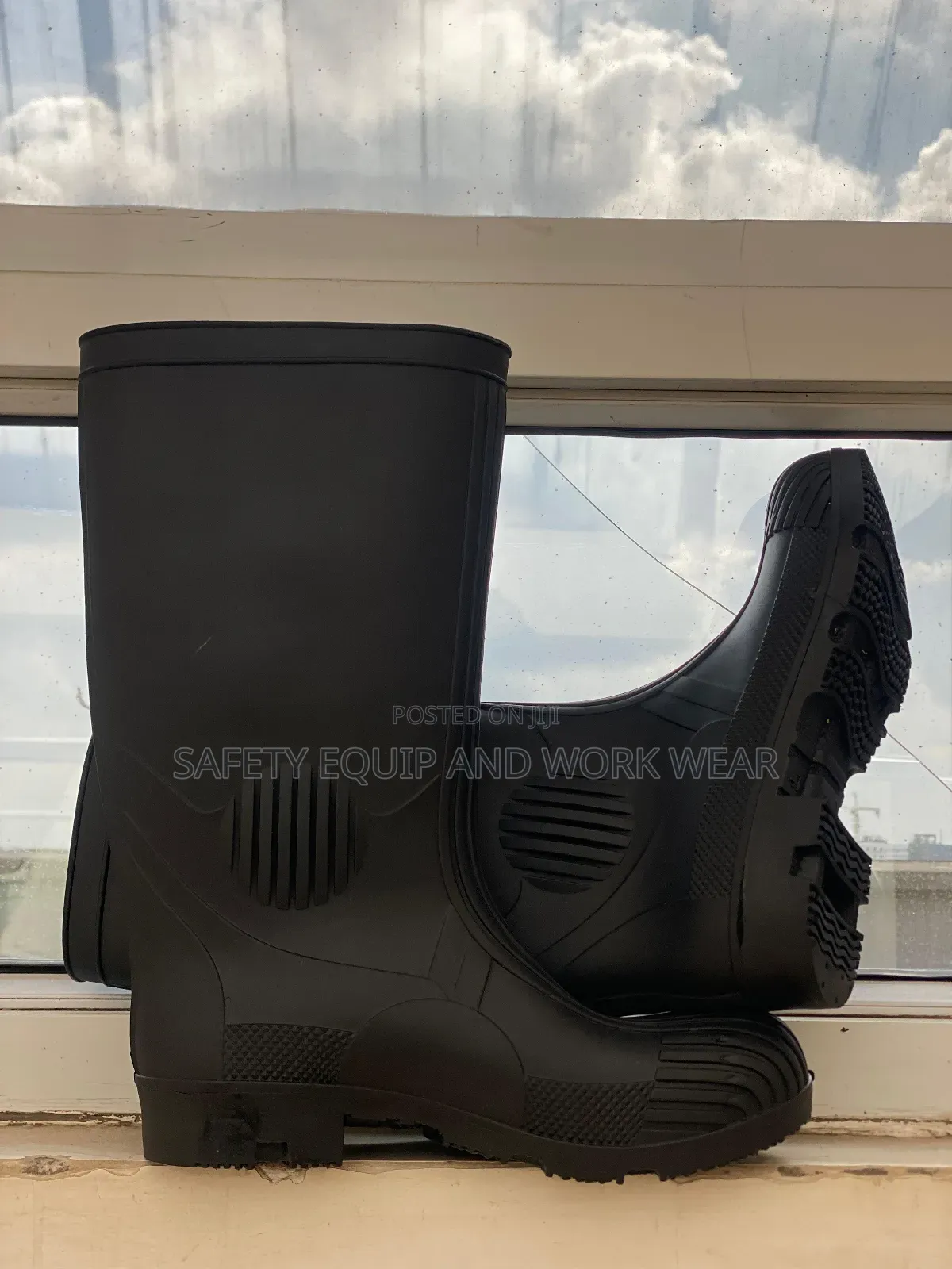 Heavy Duty Gumboots For Flooded Grounds