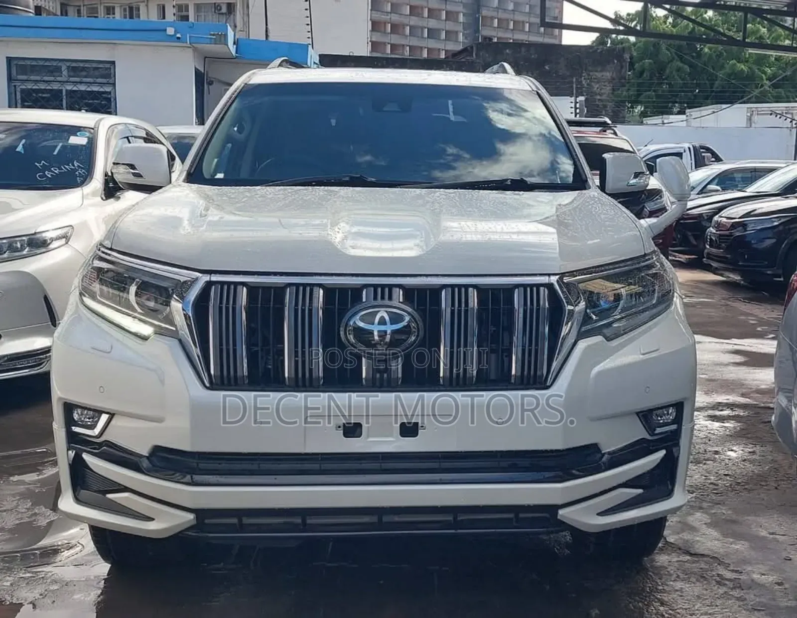 Toyota Land Cruiser Prado 2.8 2019 White