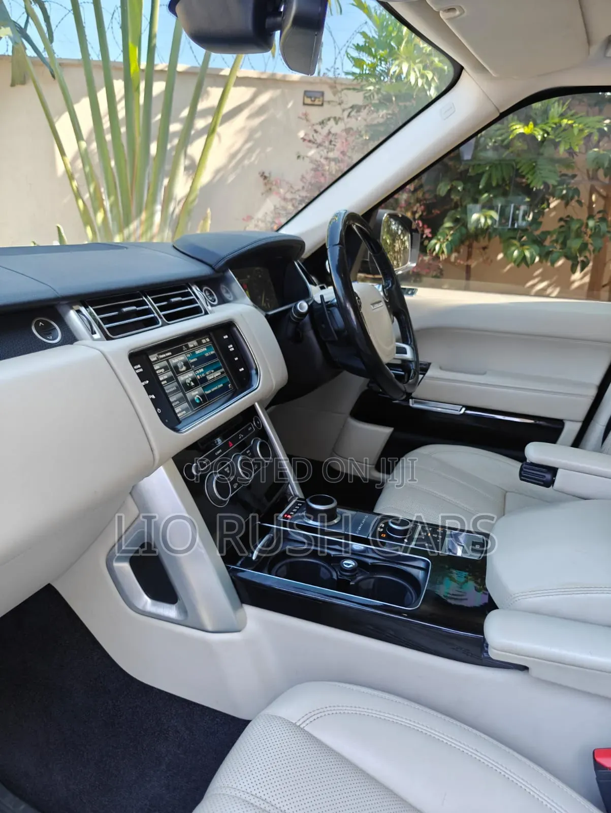 Land Rover Range Rover Vogue 2016 Black