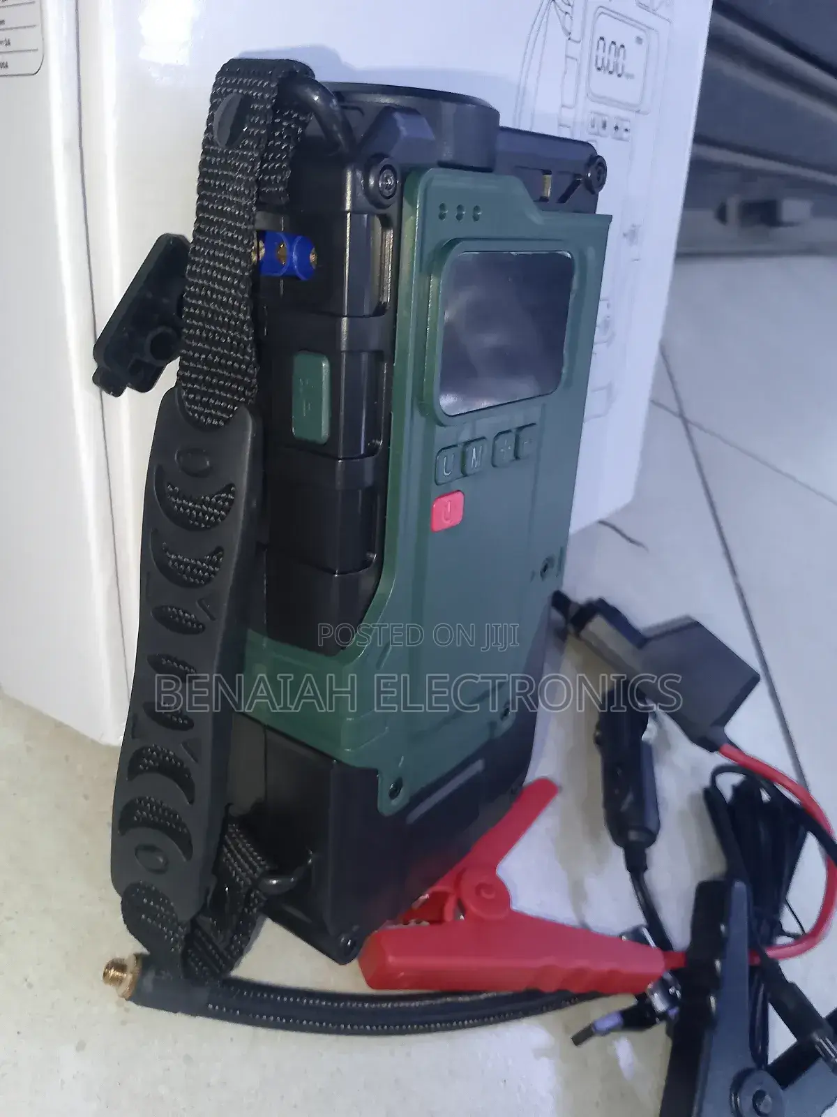 Car Jump Starter, Inbuilt Inflator,Torch, Phone Charger