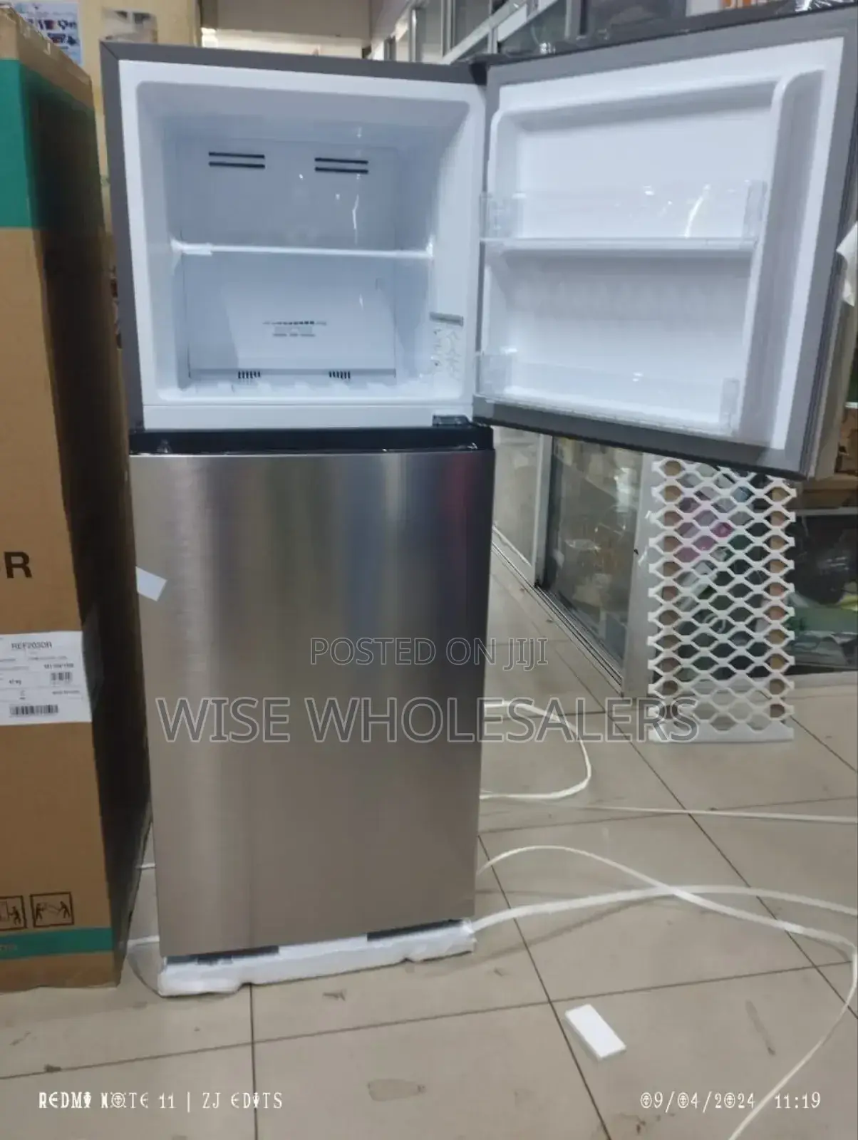 Hisense Fridge Tm *Nofrost* Capacity 203 Liters Silver