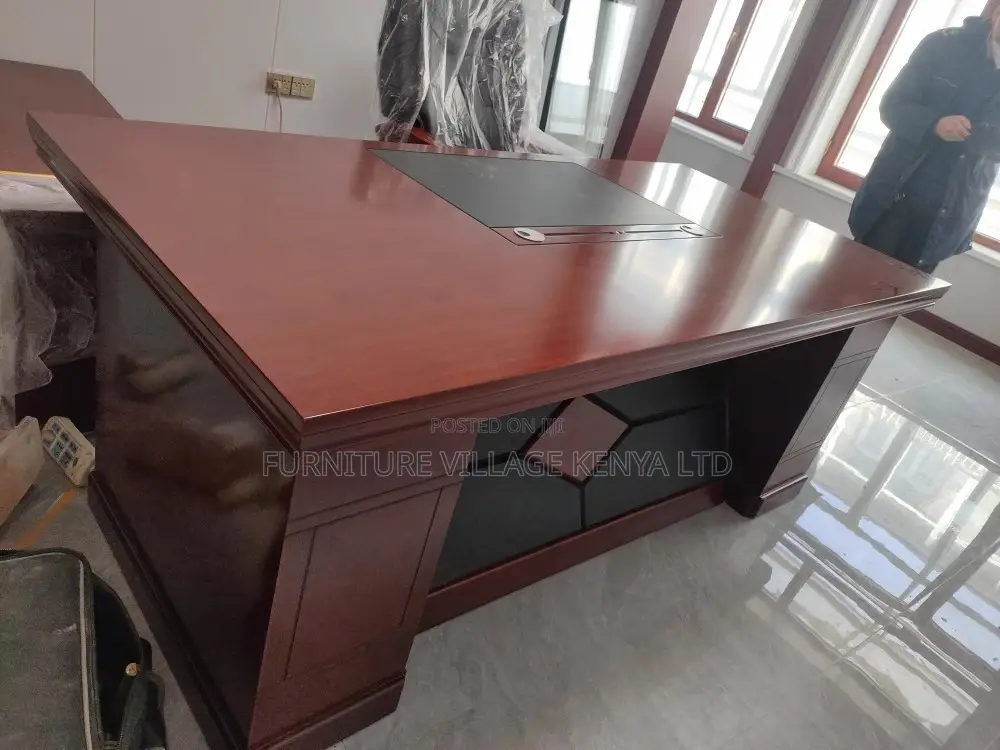 Office Desk:1800mm Executive Spacious Top Manager's Desk