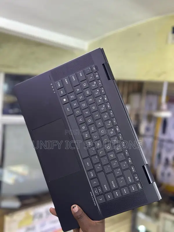 Laptop HP Envy 15 16GB AMD Ryzen 7 SSD 512GB