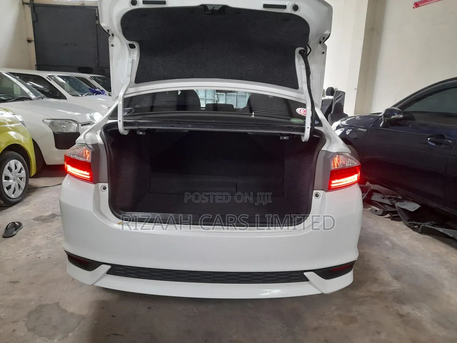 Honda Grace 1.5 Hybrid AWD 2018 White