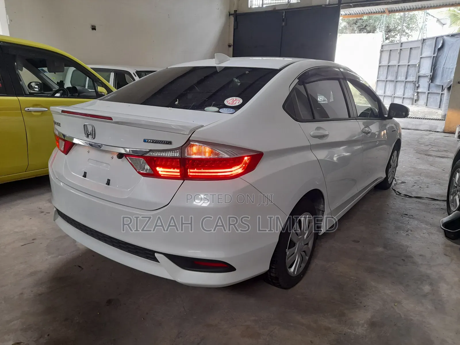 Honda Grace 1.5 Hybrid AWD 2018 White