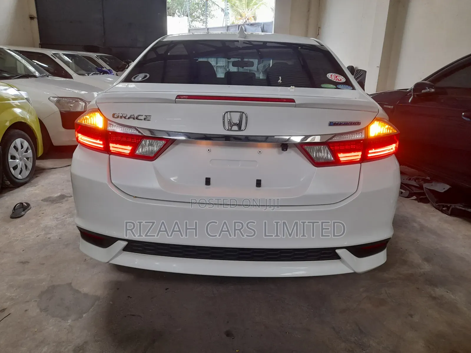 Honda Grace 1.5 Hybrid AWD 2018 White