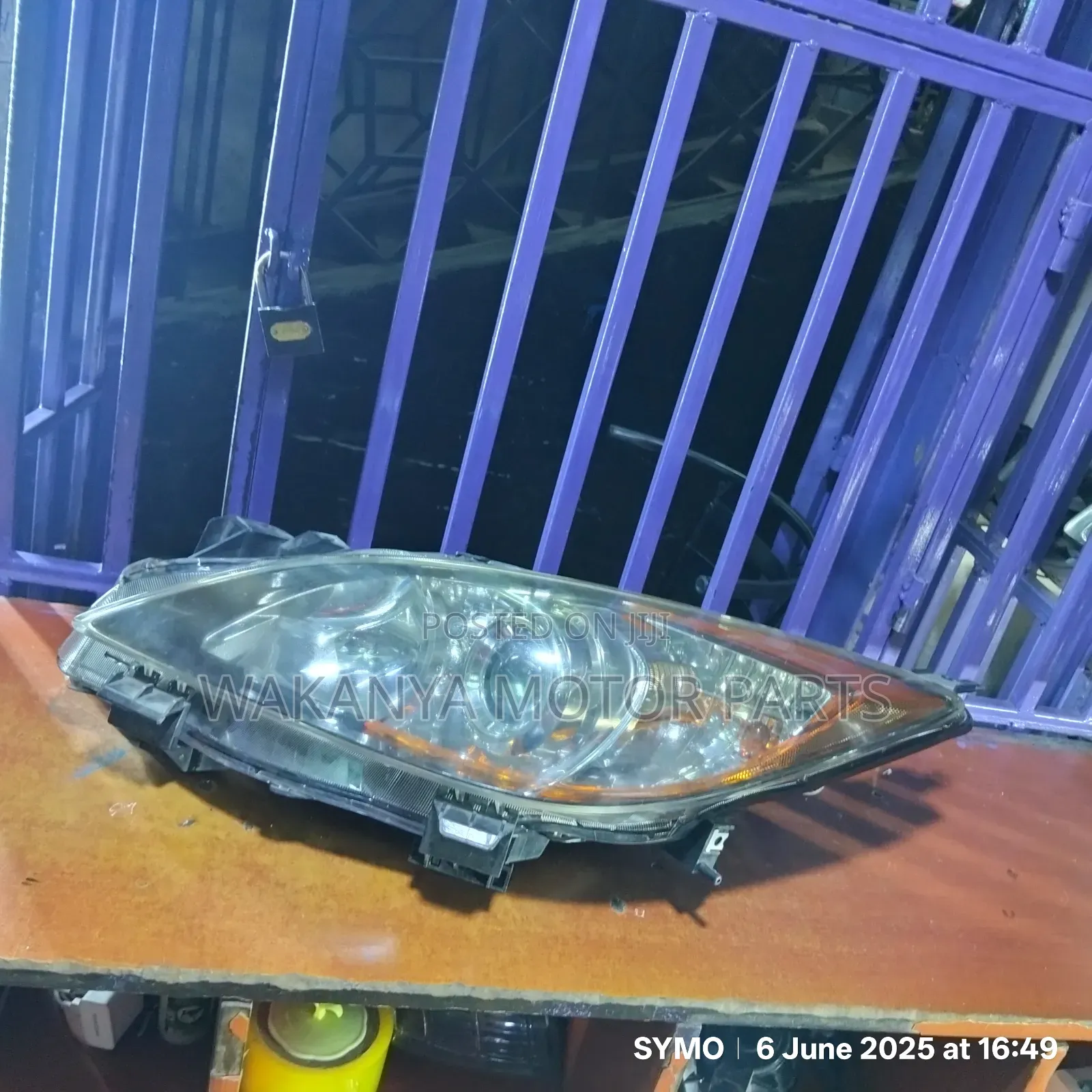 Mazda Axela Model 2010 Non Xenon Head Lamp. Ex Japan