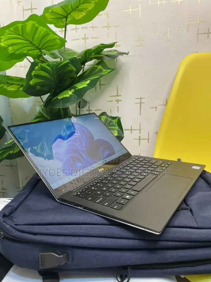 Laptop Dell XPS 13 9360 16GB Intel Core I7 SSD 256GB