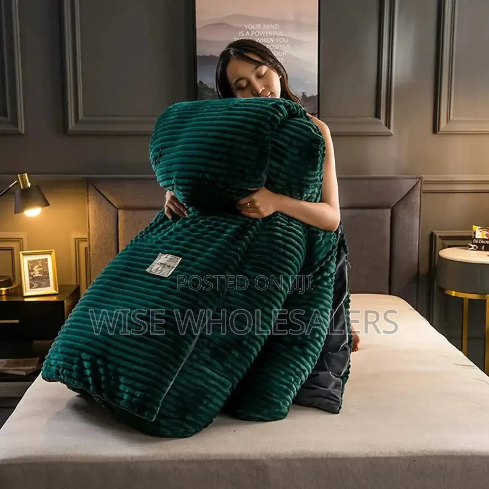 *Single Velvet Woollen Duvets*
Size: 6×6
