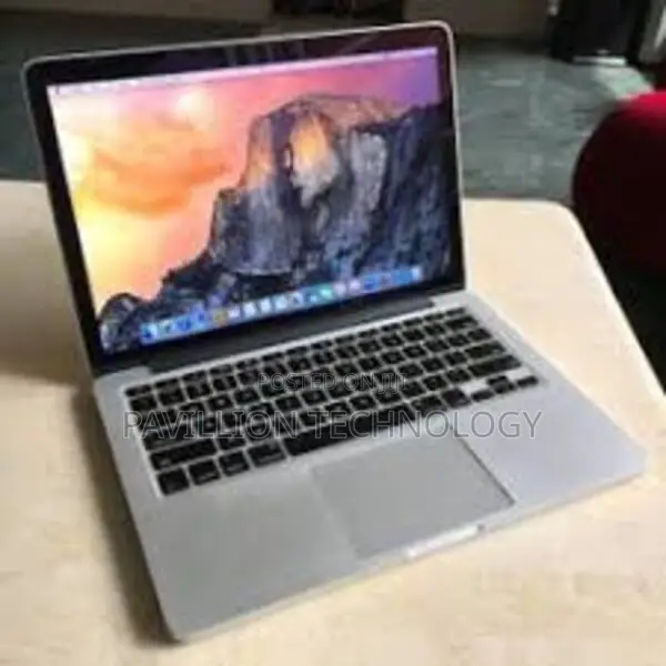 Laptop Apple MacBook Pro 8GB Intel Core I5 SSD 256GB